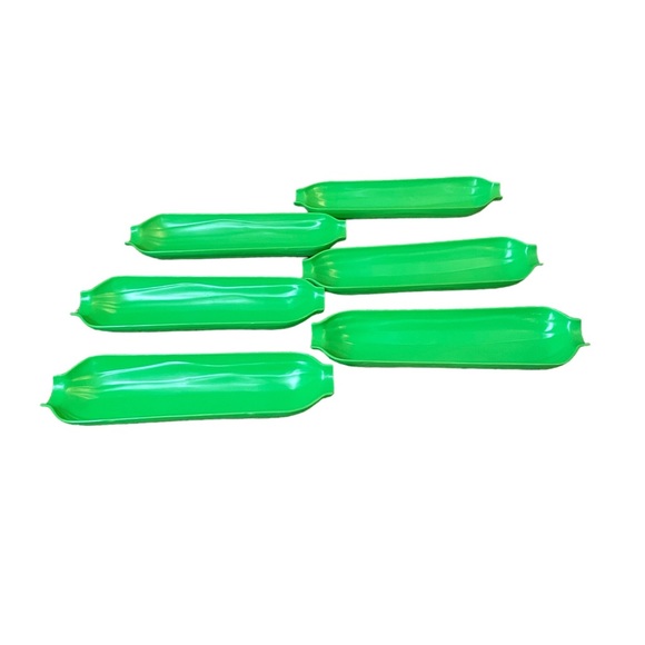 Microwave Corn Steamer w/ Corn Silk Brush m, 6 Corn Trays & 8 Holders - Picture 5 of 7